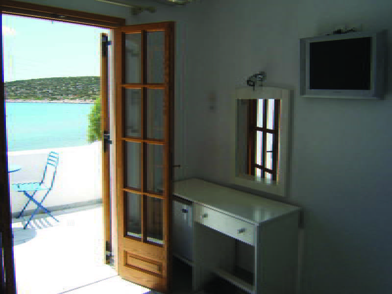 Galatis Beach Hotel Alikí 外观 照片